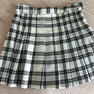 Tillys Plaid Pleated Skirt Size XS